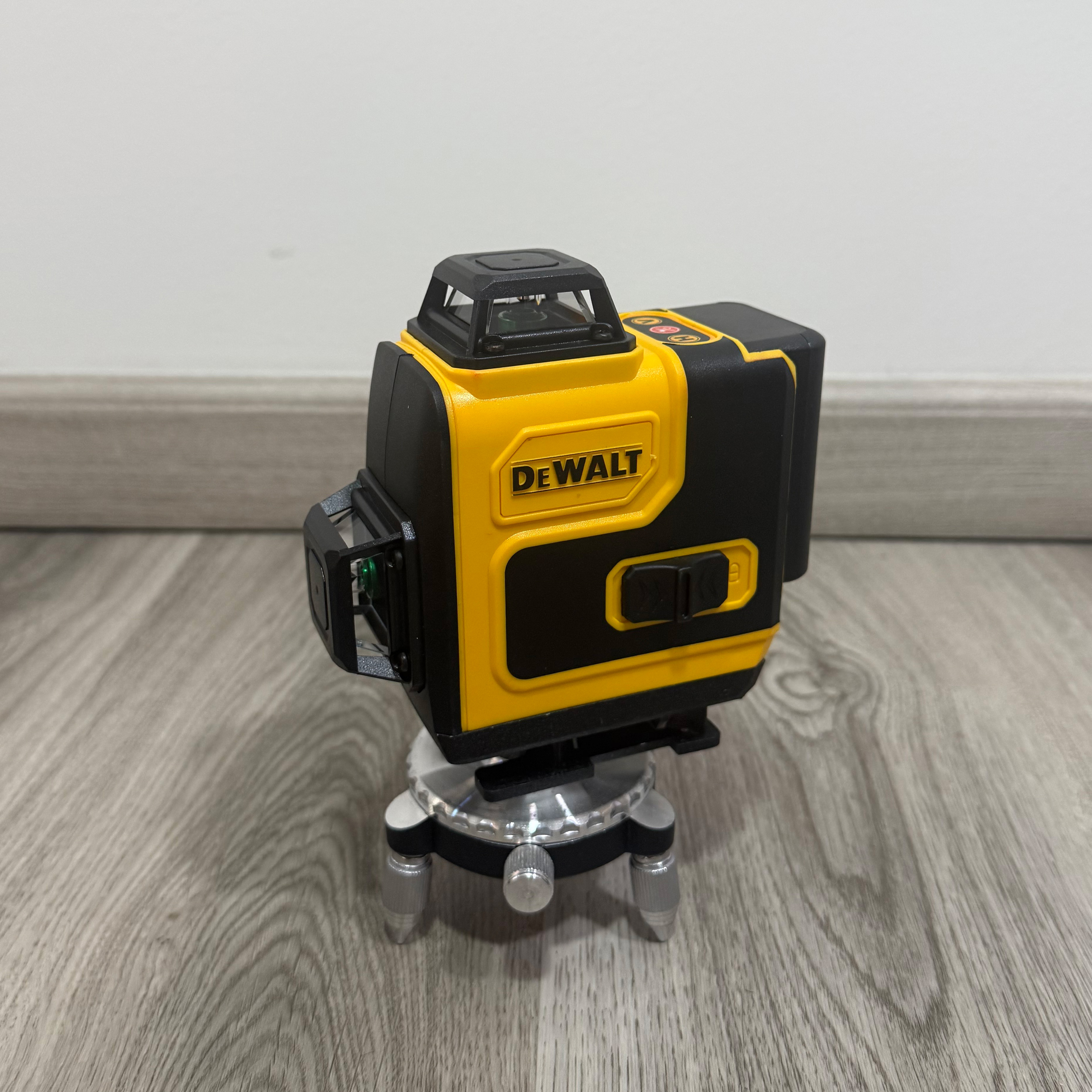 Nivel Laser 16 Lineas DW